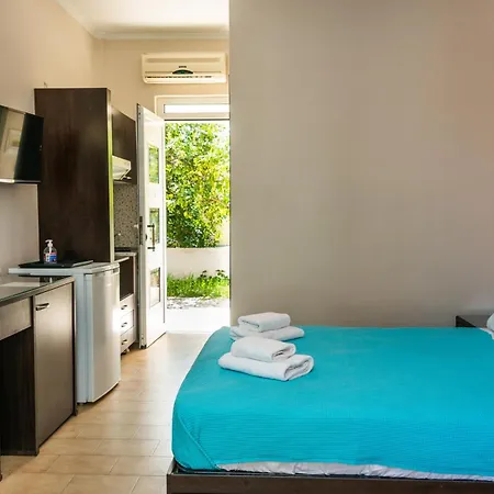 Mentikas Studios Apartment *